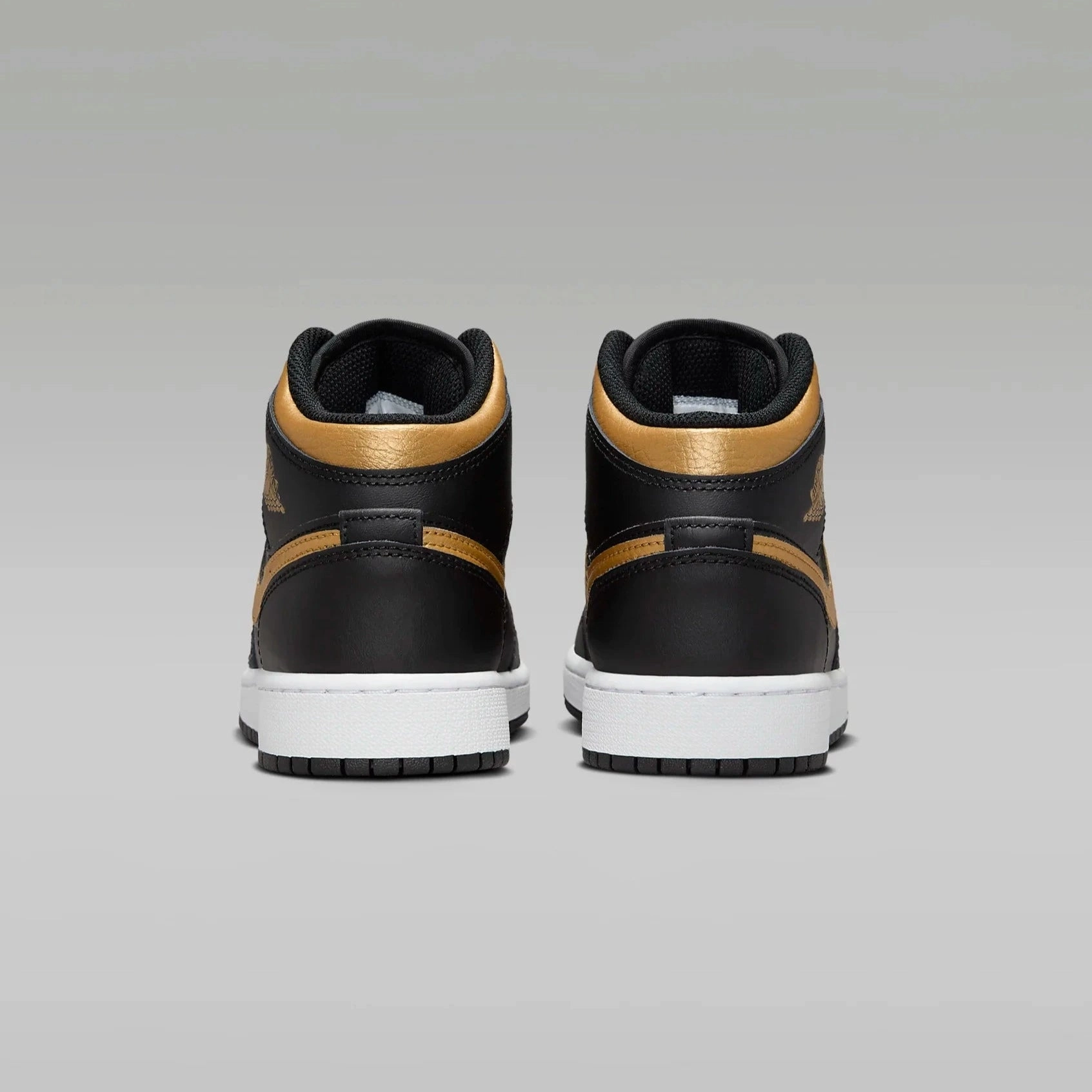 Big Kid's Air Jordan 1 Mid - BLACK/METALLIC GOLD-WHITE