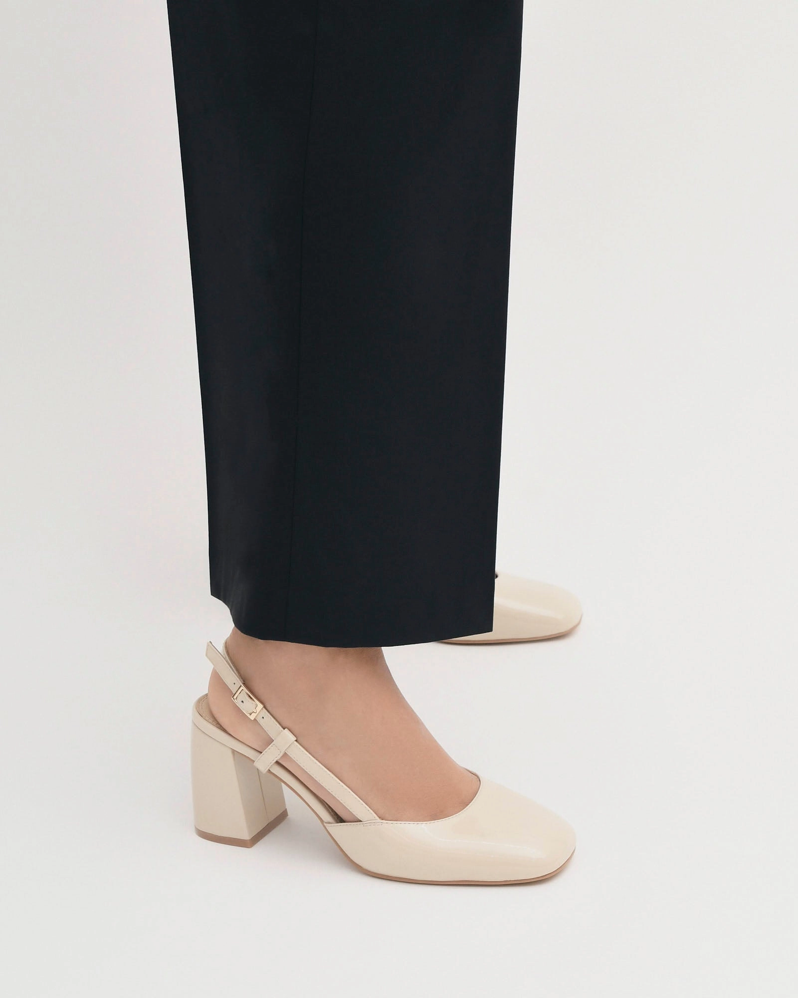 GLORIA HIGH HEELS SAND PATENT
