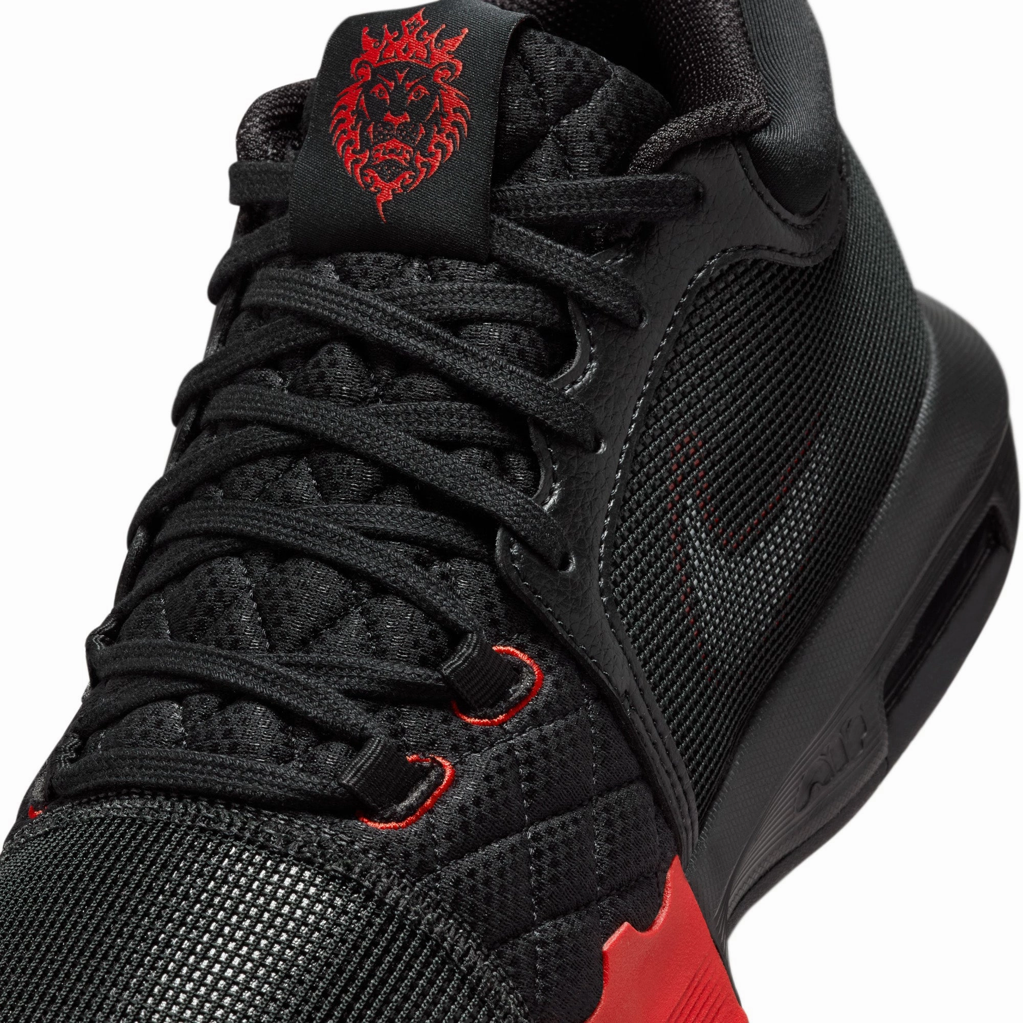 LeBron Witness 8 Men's Basketball Shoes