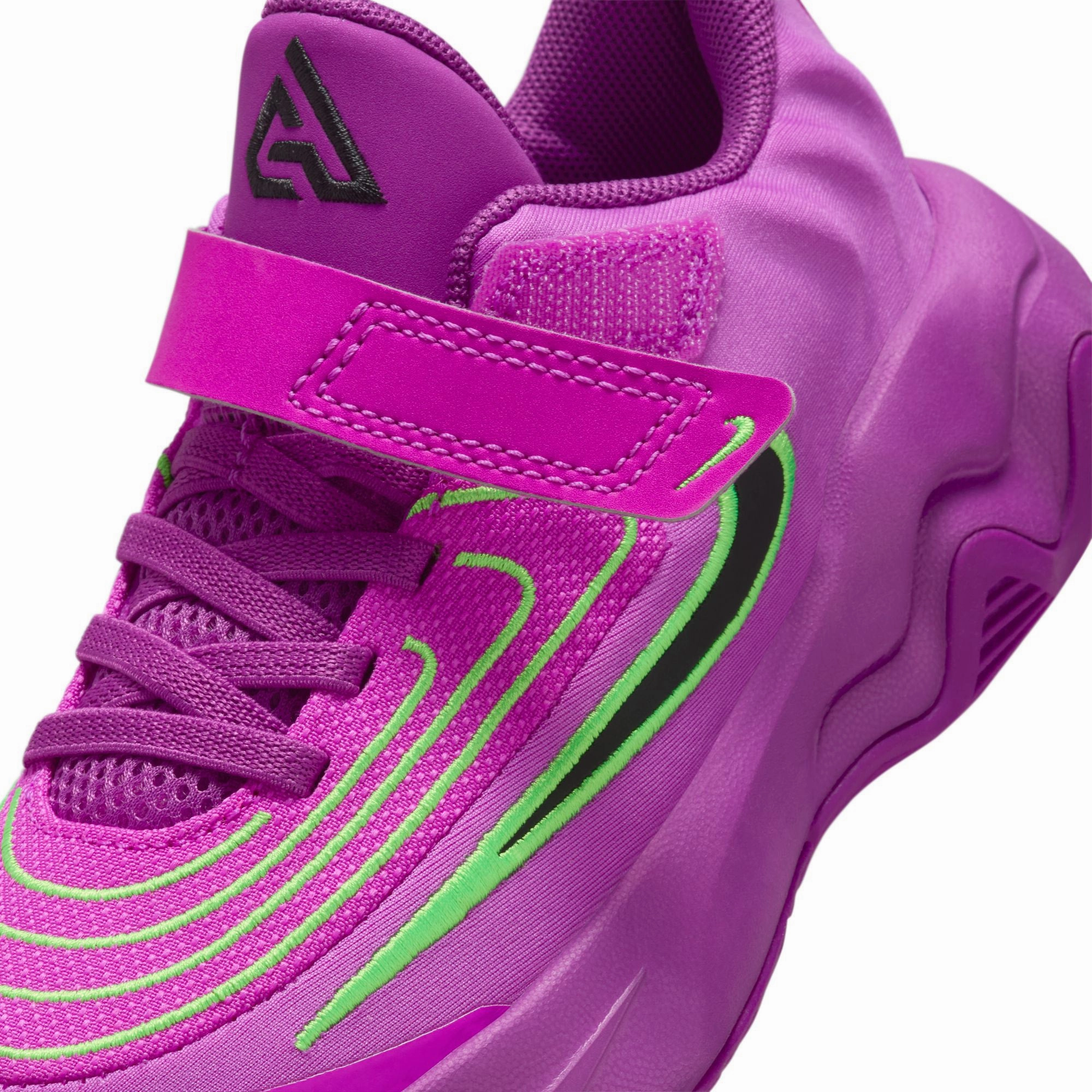 Nike Giannis Immortality 4 Little Kids Shoes