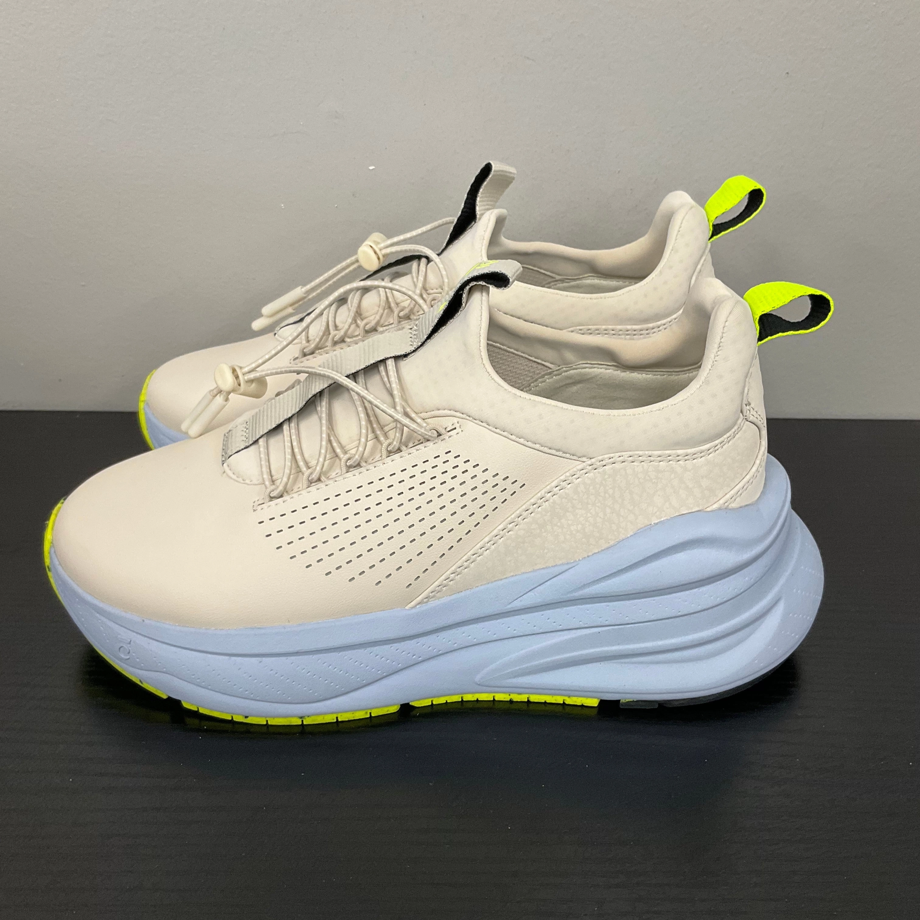 SHOES ATHLETIC by CLOVE In CREAM, Size: 7